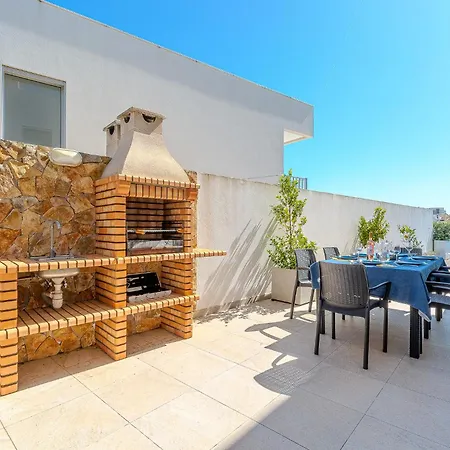Aleksandra - Private Pool Villa